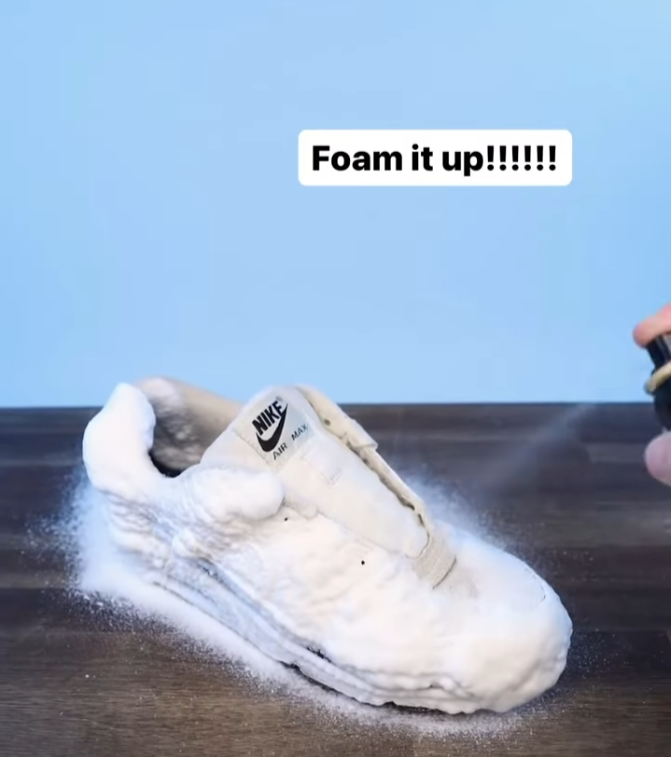 Cleaning air max shop 1