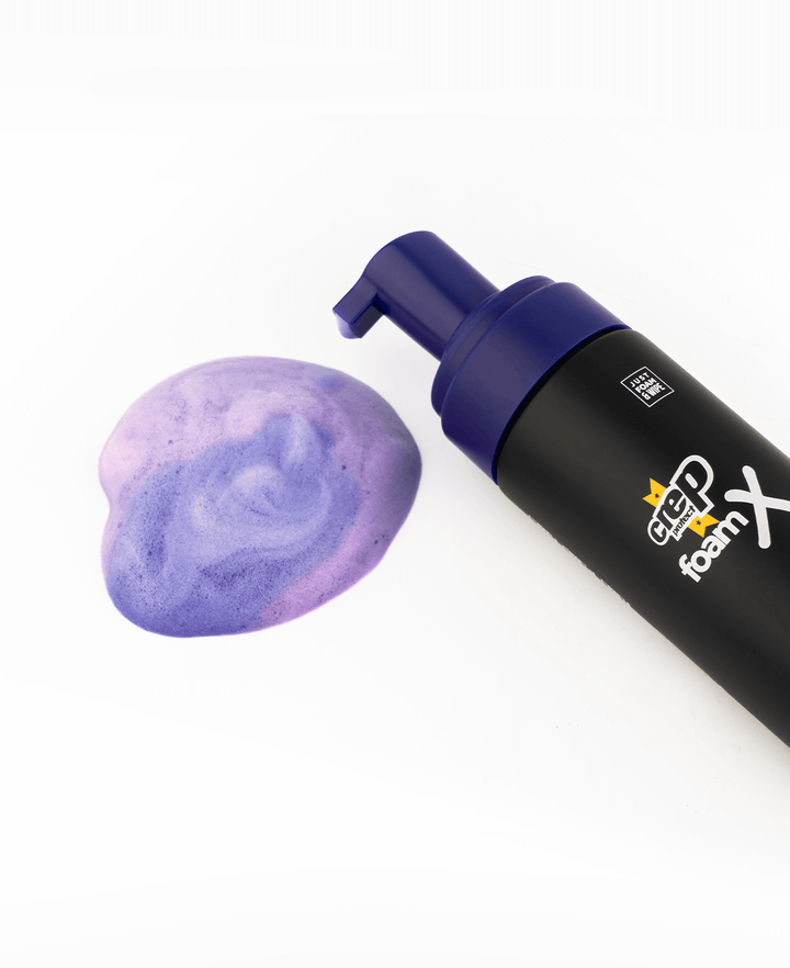 Foam X, a foaming cleaner for deep cleaning sneakers, easy to use with no water needed.