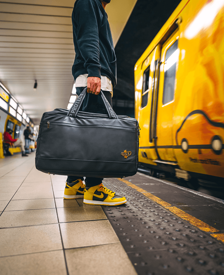 Functional Crep Protect sneaker bag designed for convenient storage and transportation of footwear.